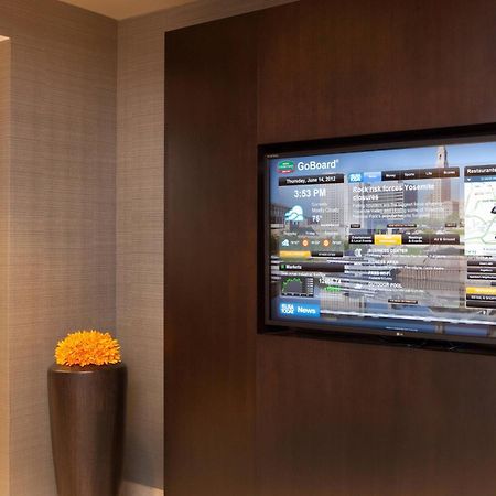 Courtyard Hartford Манчестър Интериор снимка